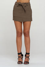 Load image into Gallery viewer, Zip-up Plaid Pocketed Skort