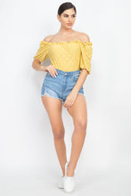 Load image into Gallery viewer, Distressed Frayed Hem Denim Shorts
